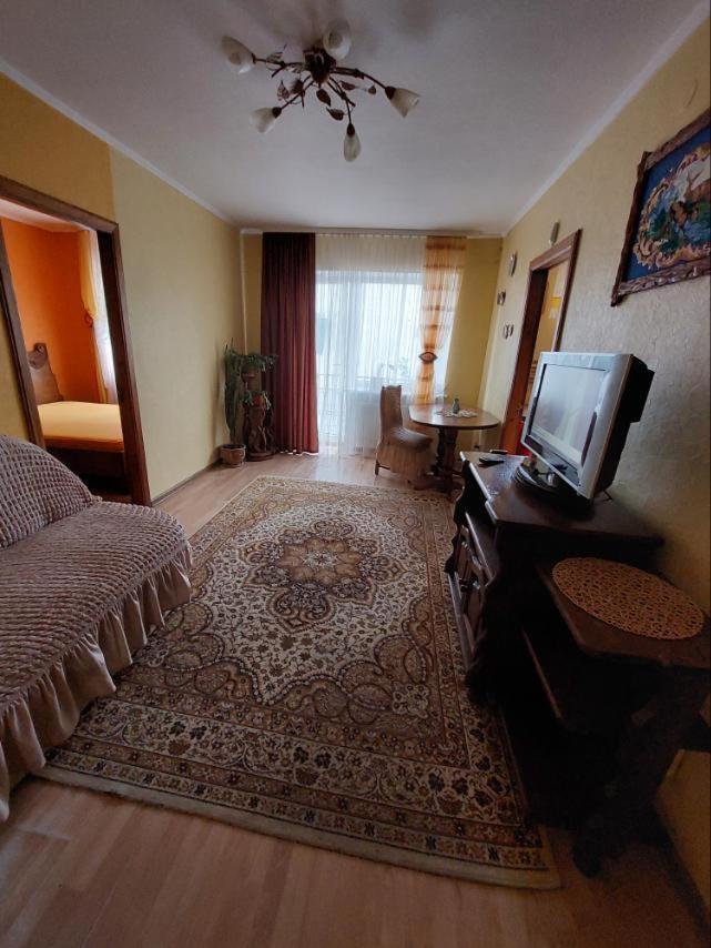 Apartment On Voli Avenue 21 Lutsk Bagian luar foto